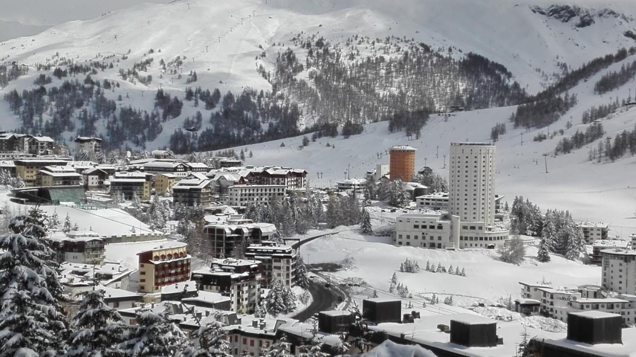 Palace 2 Residence Sestriere Exterior photo